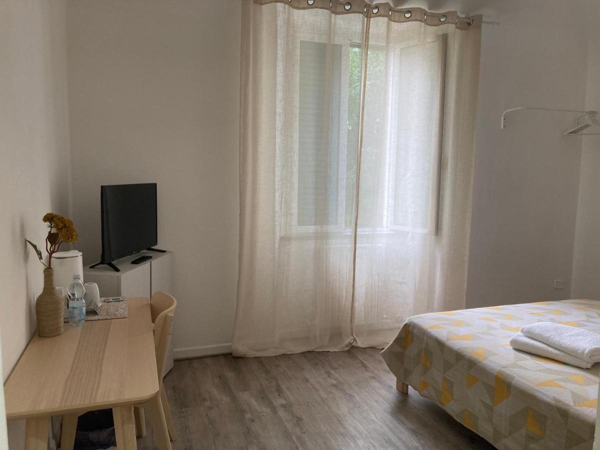 Sunrise Bed and Breakfast Marina Di Pisa Exteriör bild