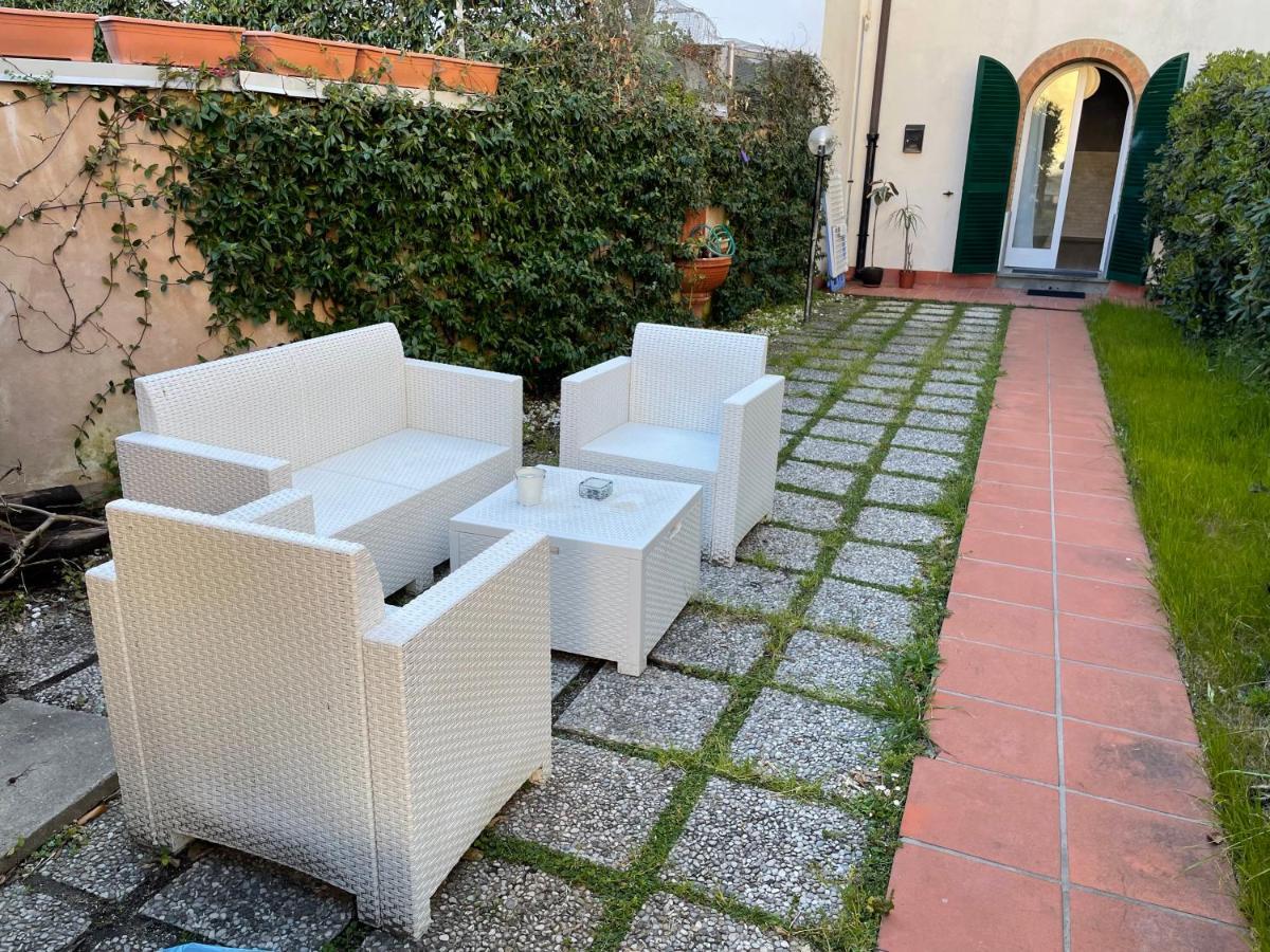 Sunrise Bed and Breakfast Marina Di Pisa Exteriör bild