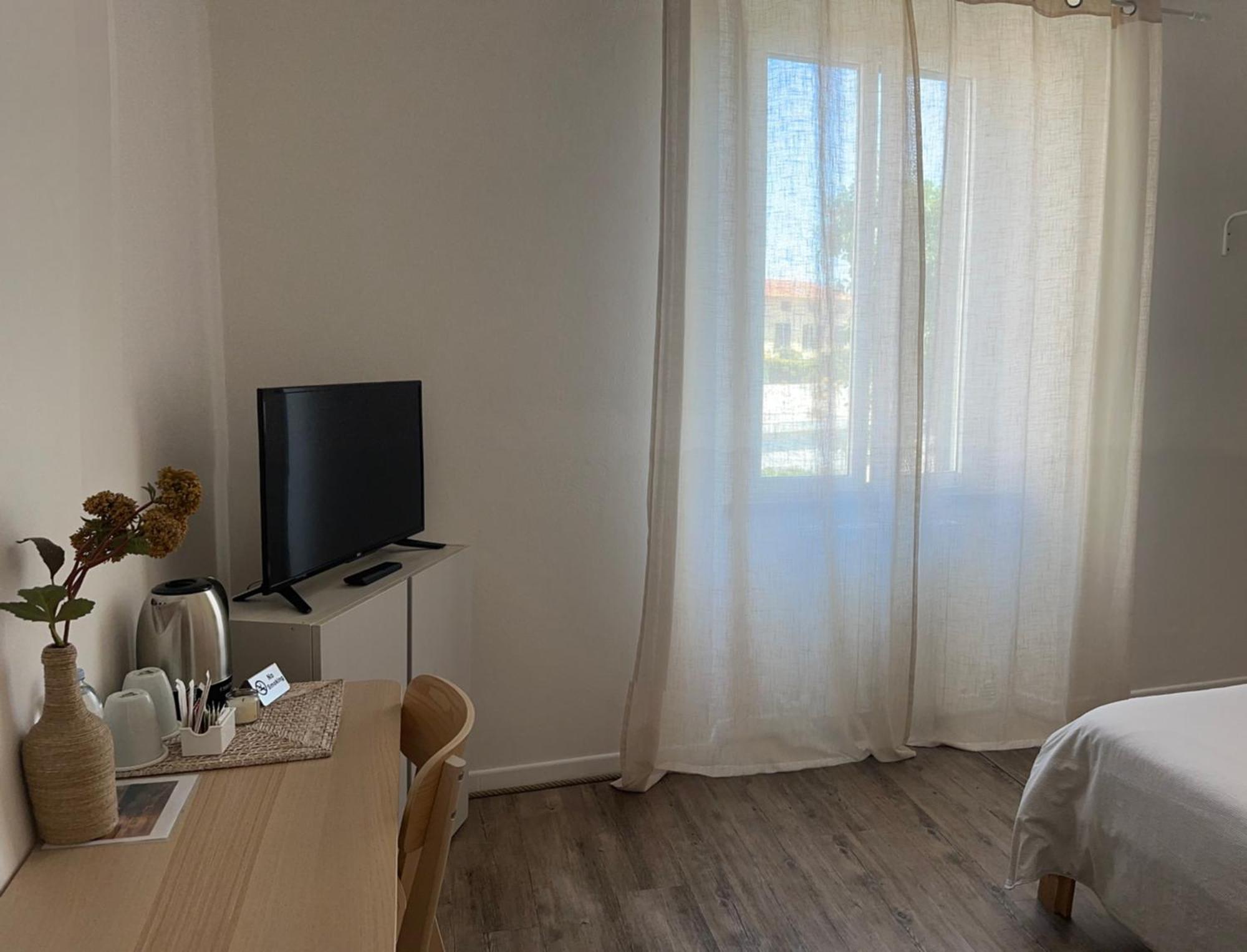 Sunrise Bed and Breakfast Marina Di Pisa Exteriör bild